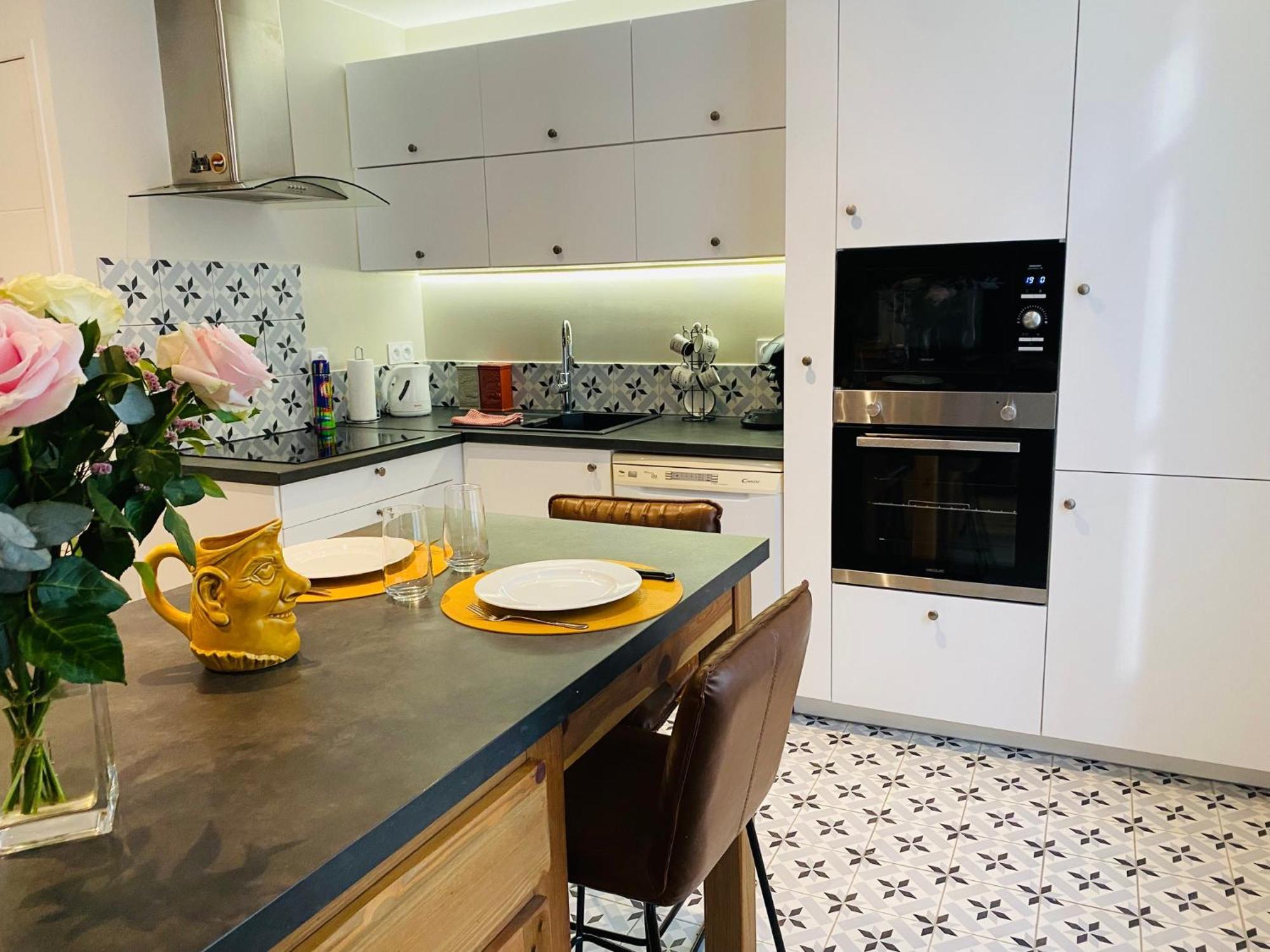 Douillet Et Coquet Appartement Climatise - Parking Prive Gratuit - Centre 蒙彼利埃 外观 照片