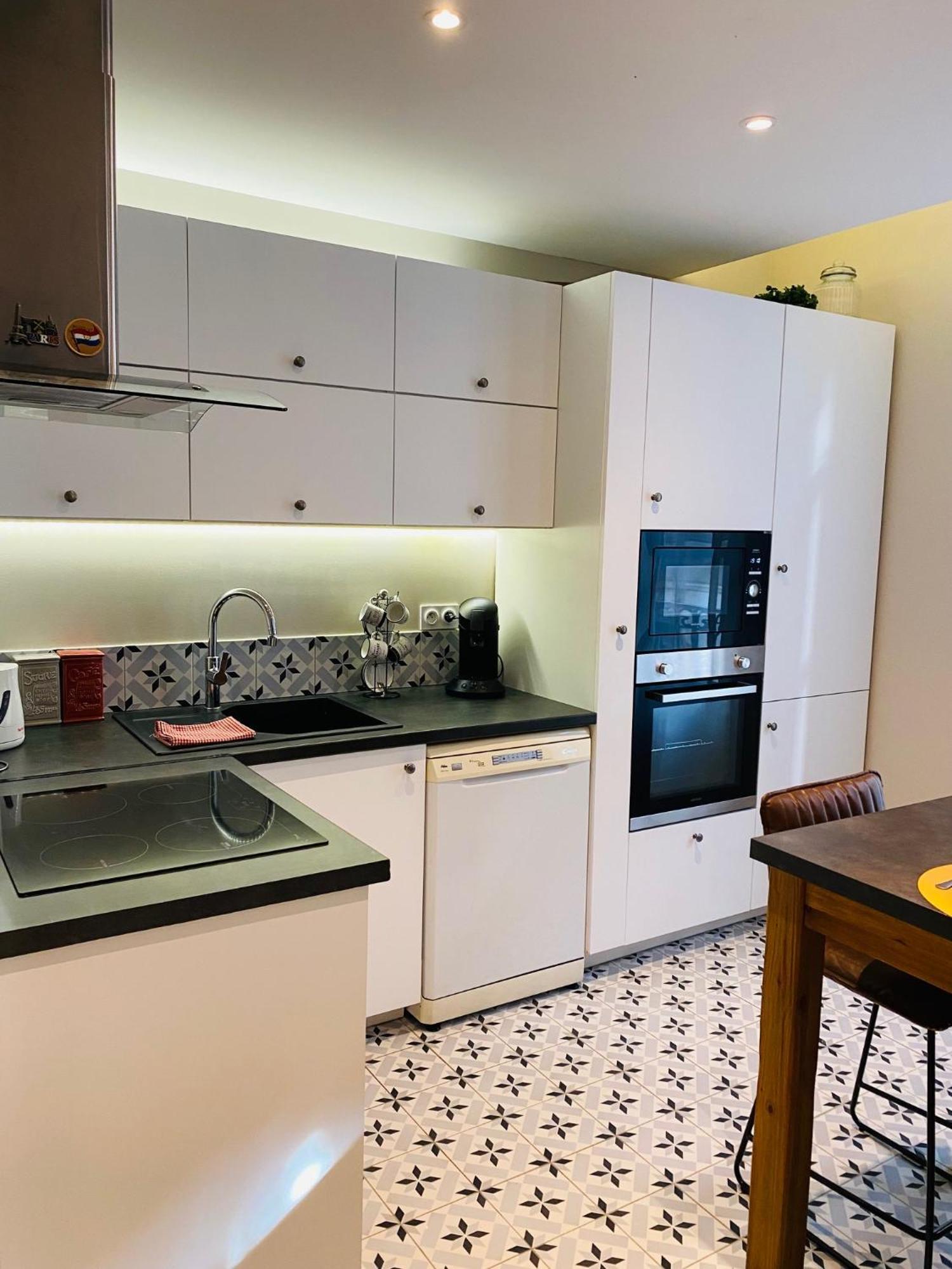 Douillet Et Coquet Appartement Climatise - Parking Prive Gratuit - Centre 蒙彼利埃 外观 照片